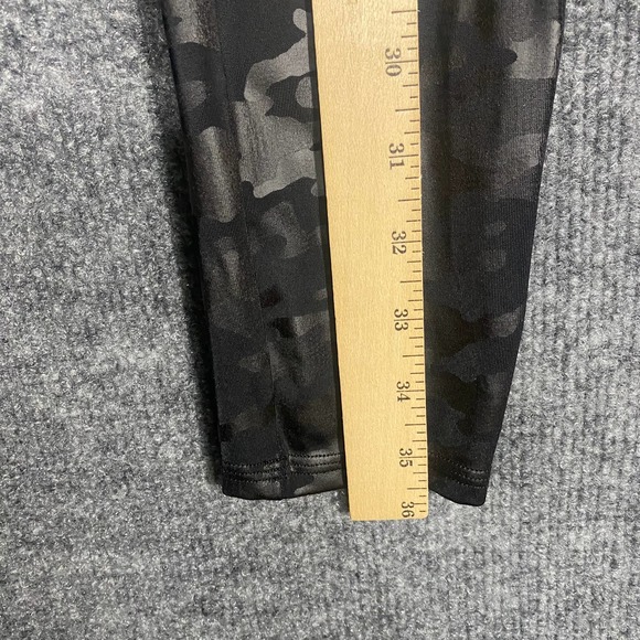 SPANX Faux Leather Leggings Medium Matte Black Camo High Rise Skinny Compression - Picture 11 of 16